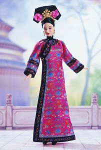 BARBIE Princess of China (čínská princezna) - mírně poškozený obal